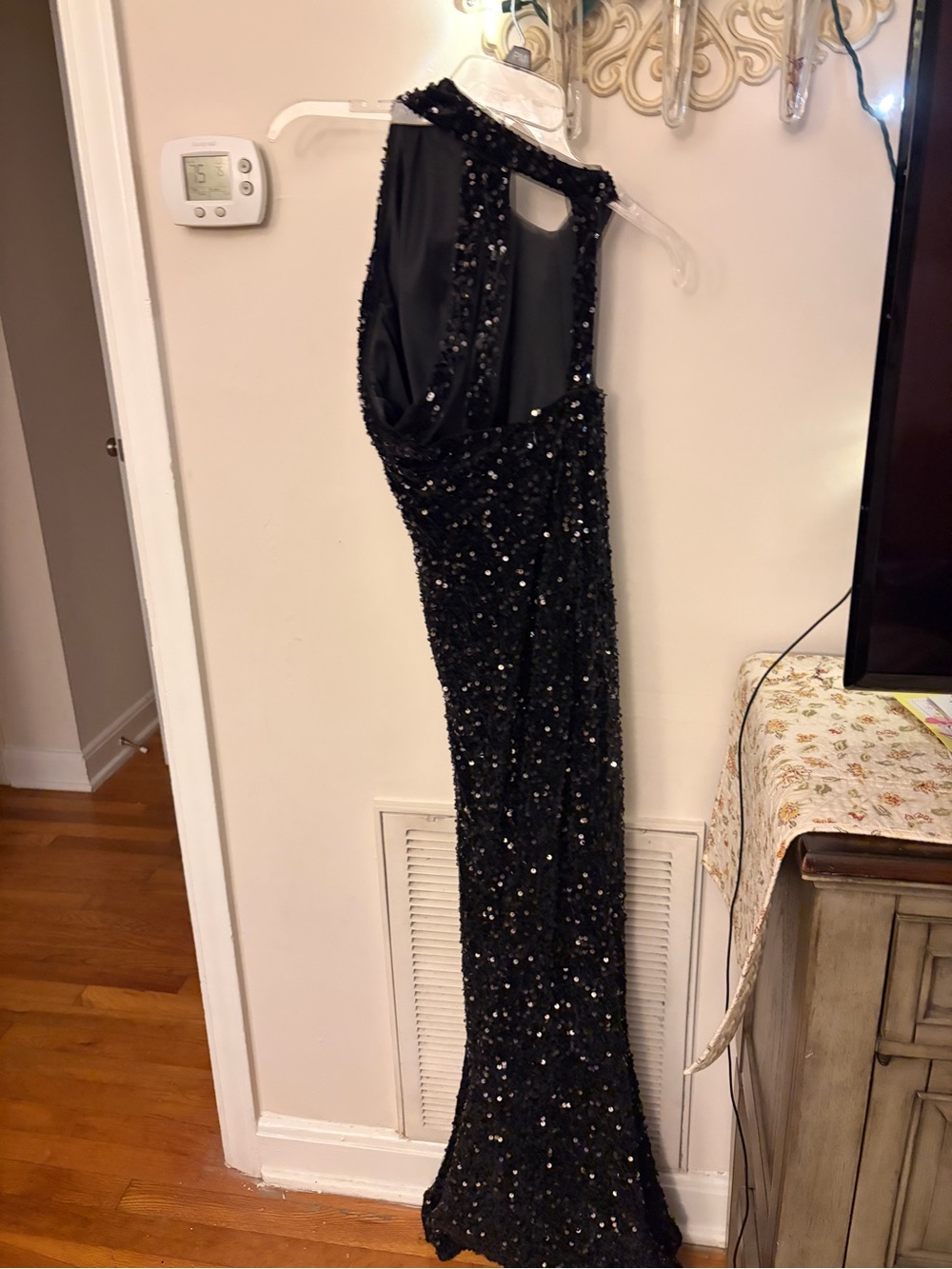 Elegant Black Sequin Evening Gown for Women
